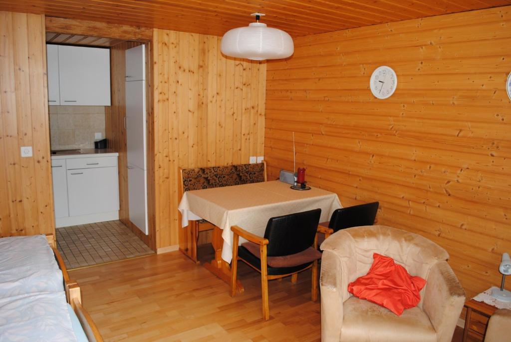 Studio Glaus Appartement Wilderswil Kamer foto